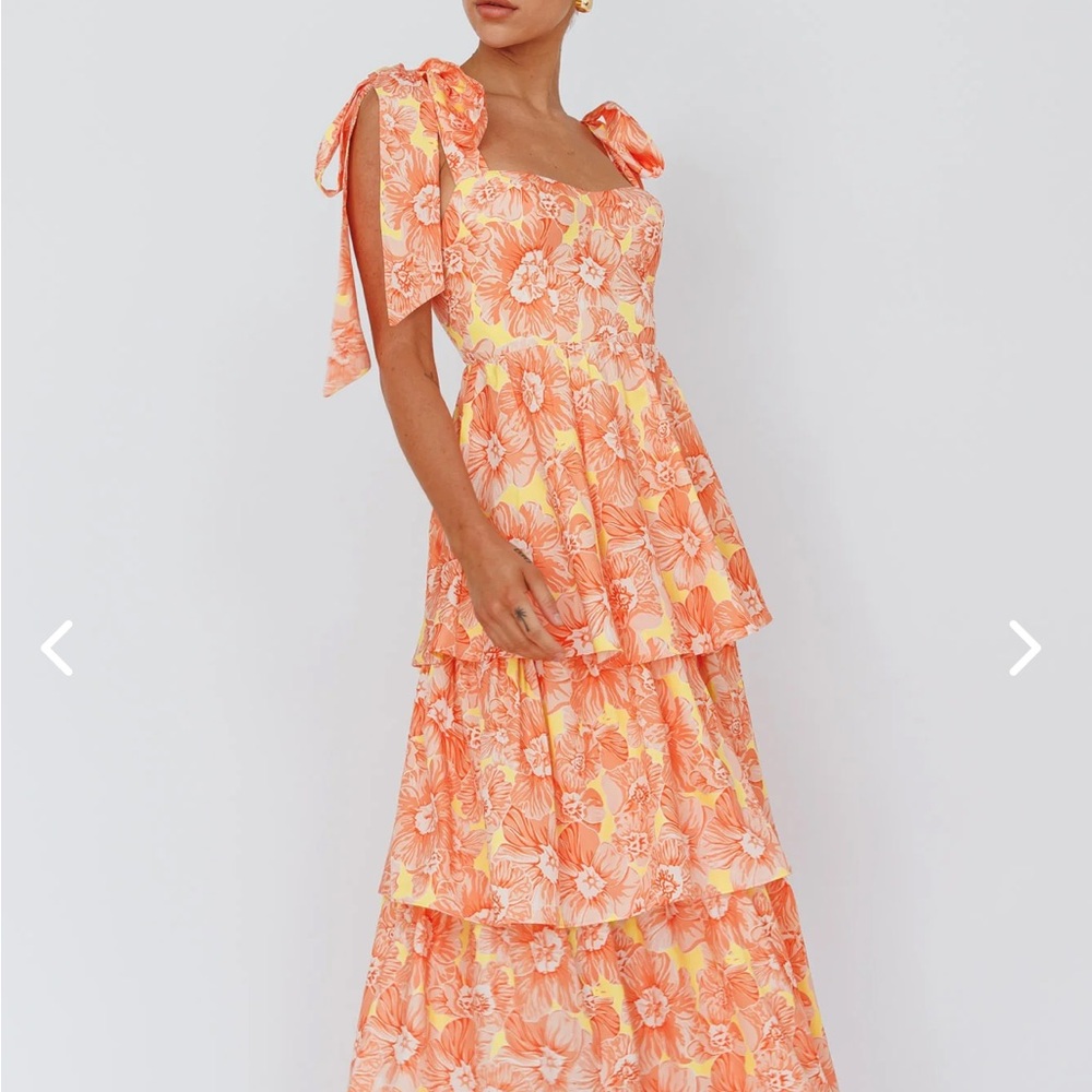 Selfie Leslie Arlowe Tied Shoulder Tiered Midi Dress Flora